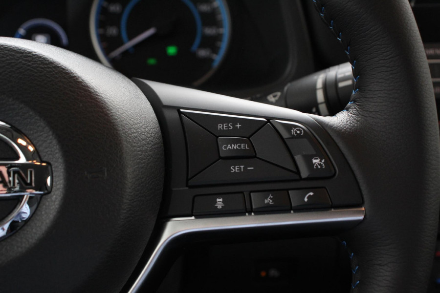 Nissan Leaf N-Connecta 40 kWh Navigatie Bluetooth Cruise Control Lichtmetalen Velgen Camera