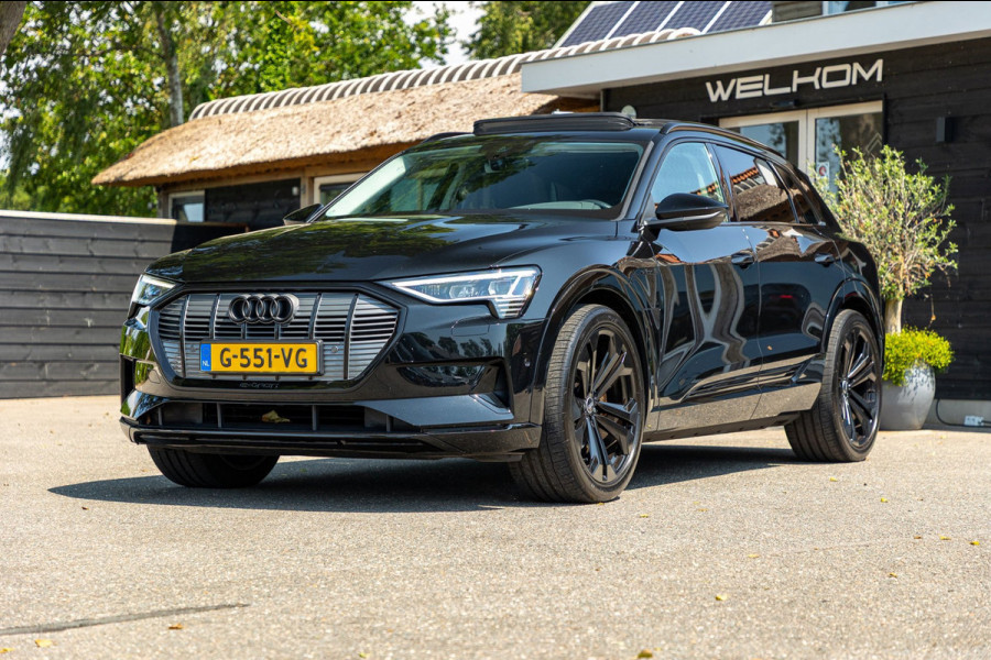 Audi e-tron E-tron 50 quattro S Line 71 kWh Soh 95% I S Line I Panoramadak I 22" I Adaptive Cruise I Luchtvering I CarPlay