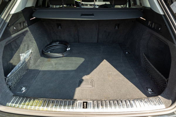 Audi e-tron E-tron 50 quattro S Line 71 kWh Soh 95% I S Line I Panoramadak I 22" I Adaptive Cruise I Luchtvering I CarPlay