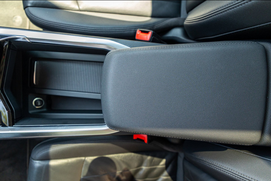 Audi e-tron E-tron 50 quattro S Line 71 kWh Soh 95% I S Line I Panoramadak I 22" I Adaptive Cruise I Luchtvering I CarPlay