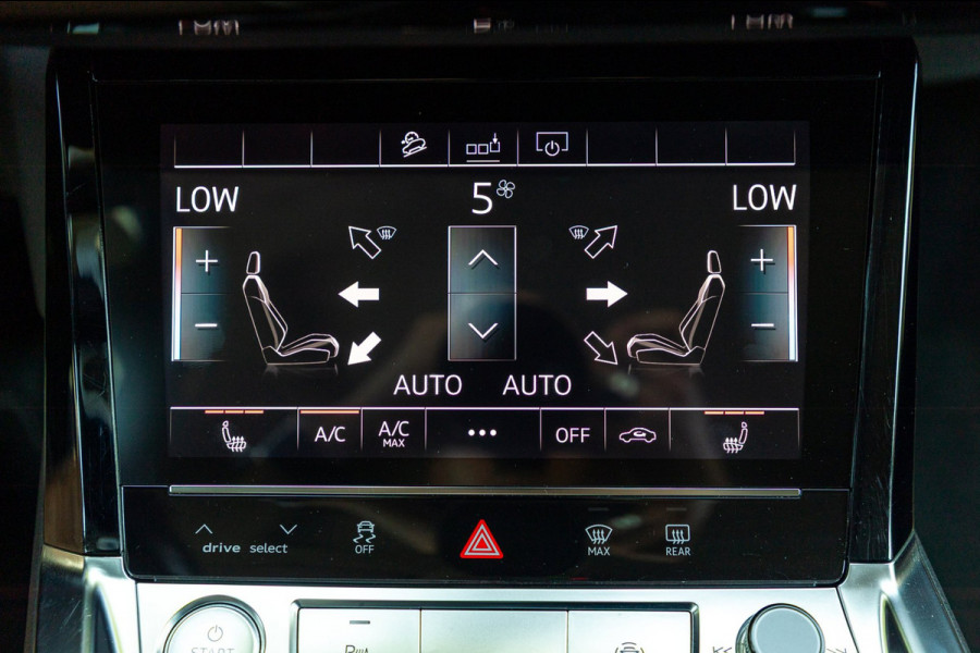Audi e-tron E-tron 50 quattro S Line 71 kWh Soh 95% I S Line I Panoramadak I 22" I Adaptive Cruise I Luchtvering I CarPlay