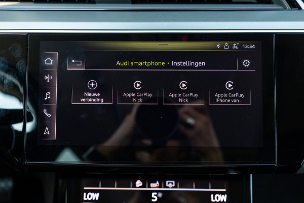Audi e-tron E-tron 50 quattro S Line 71 kWh Soh 95% I S Line I Panoramadak I 22" I Adaptive Cruise I Luchtvering I CarPlay