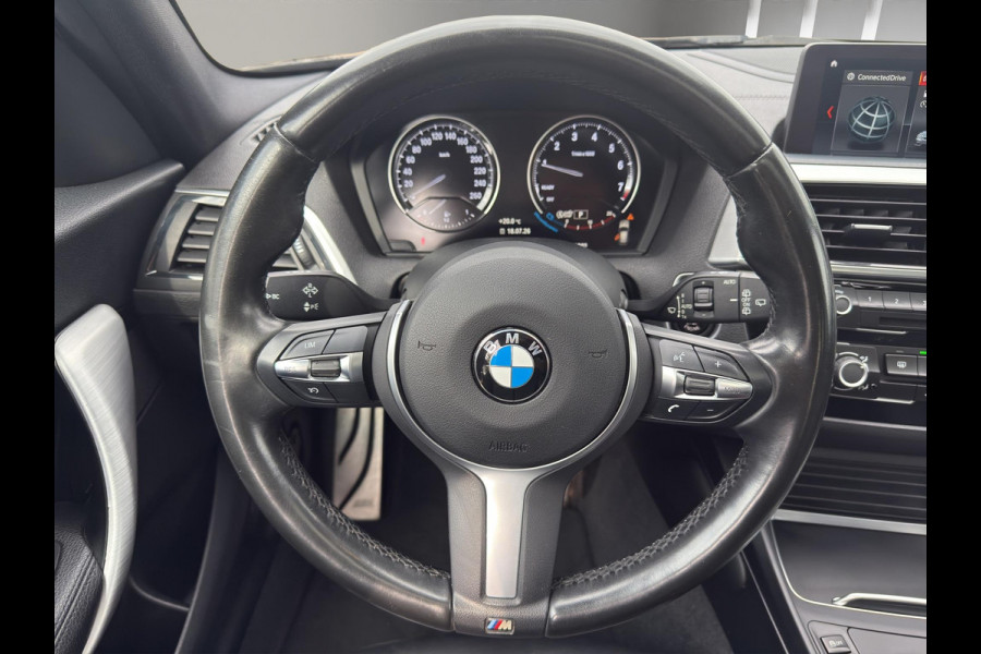 BMW 1-serie 118i Edition M Sport Shadow High Executive | Leder | Schuif/kanteldak | Led | Parksenors V+A | Stoelverw |