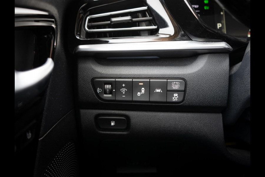 Kia Niro 1.6 GDi Hybrid ExecutiveLine | Cruise | Carplay | Navi | Keyless | Stoelverwarming-ventilatie | schuif-kanteldak