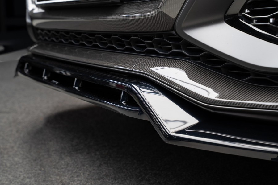 Audi RS Q8 4.0 TFSI B&O Ceramic HUD Massage Carbon Softclose Nachtzicht ACC Keyless 360 Camera Stoelventilatie Elektr. achterklep Memory seats Elektr. trekhaak Navi Niveauregeling PDC Stoelverwarming LM velgen