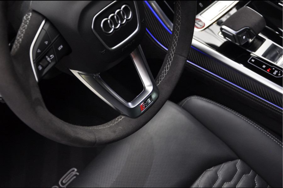 Audi RS Q8 4.0 TFSI B&O Ceramic HUD Massage Carbon Softclose Nachtzicht ACC Keyless 360 Camera Stoelventilatie Elektr. achterklep Memory seats Elektr. trekhaak Navi Niveauregeling PDC Stoelverwarming LM velgen