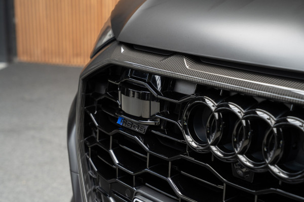 Audi RS Q8 4.0 TFSI B&O Ceramic HUD Massage Carbon Softclose Nachtzicht ACC Keyless 360 Camera Stoelventilatie Elektr. achterklep Memory seats Elektr. trekhaak Navi Niveauregeling PDC Stoelverwarming LM velgen