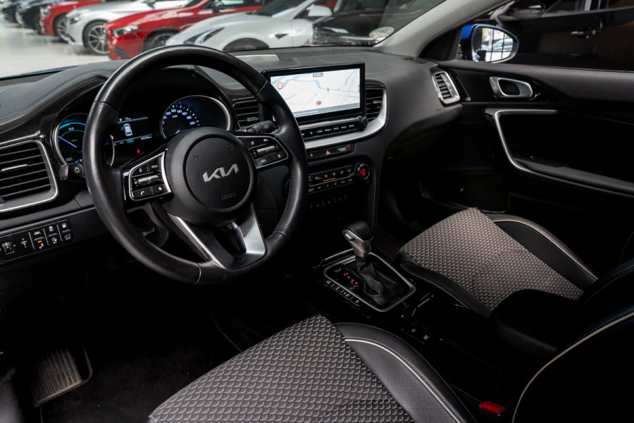 Kia Ceed Sportswagon 1.6 GDI PHEV Navi Camera ACC Leder Memory seats Climate Carplay Keyless Entry + Start PDC LED LM velgen Stoelverwarming voor & achter Plug-In BTW auto