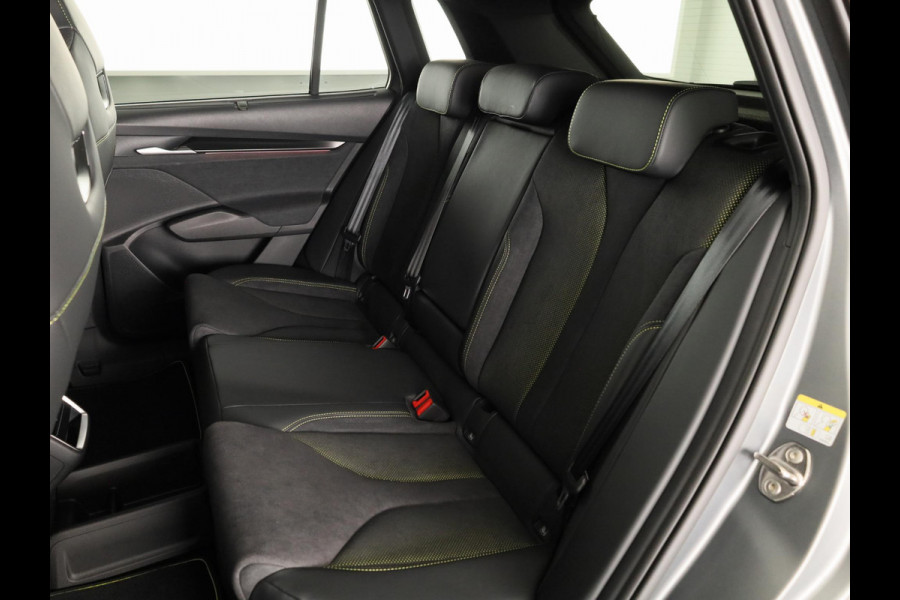 Škoda Elroq 85x RS 340pk 4x4 | Matt Grey | 340 PK | Warmtepomp | Adaptief onderstel | 21" lichtmetaal |