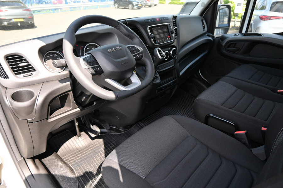 Iveco Daily 35S18 L4H3 Maxi 3.0 180 pk Hi-Matic LED, ACC, Geveerde stoel, Camera, Navigatie