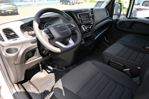 Iveco Daily 35S18 L4H3 Maxi 3.0 180 pk Hi-Matic LED, ACC, Geveerde stoel, Camera, Navigatie
