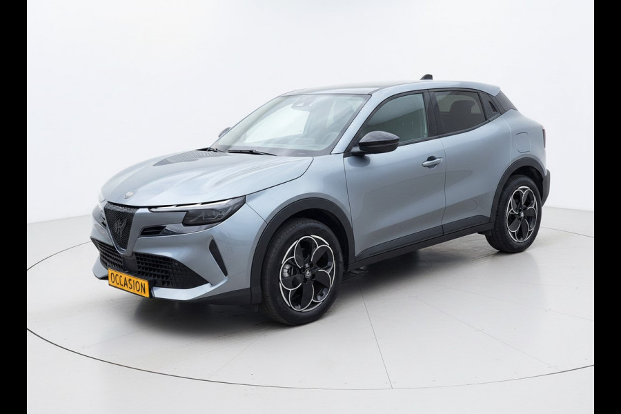 Alfa Romeo junior Elettrica 54 kWh | A.C.C. | CARPLAY | KEYLESS | LED | BTW | FABRIEKSGARANTIE