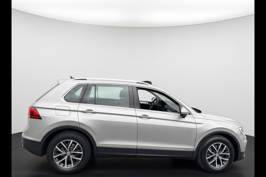 Volkswagen Tiguan 1.4 TSI 150PK ACT DSG HIGHLINE PANO/TREKHAAK/CARPLAY
