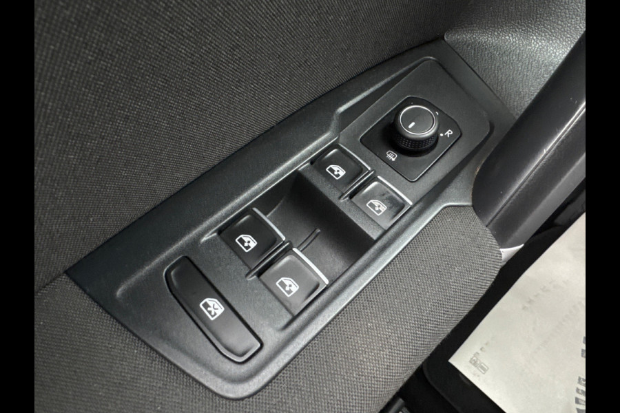 Volkswagen Tiguan 1.4 TSI 150PK ACT DSG HIGHLINE PANO/TREKHAAK/CARPLAY