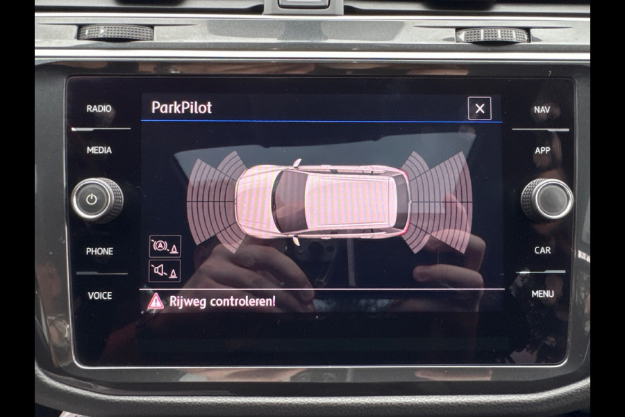 Volkswagen Tiguan 1.4 TSI 150PK ACT DSG HIGHLINE PANO/TREKHAAK/CARPLAY