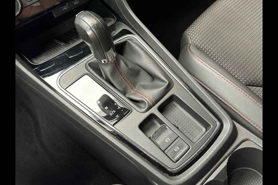 Seat Leon 1.5 TSI FR Edition Automaat Leer Navi Carplay