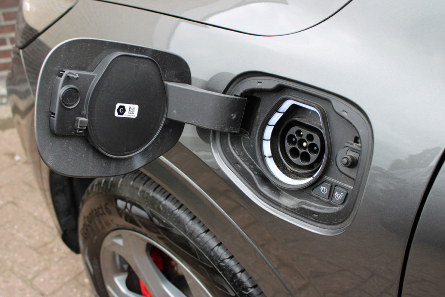 Ford Kuga 2.5 PHEV ST-Line X | Panoramadak | BLIS | B&O | Winterpack