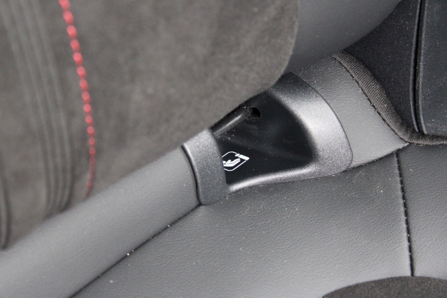 Ford Kuga 2.5 PHEV ST-Line X | Panoramadak | BLIS | B&O | Winterpack