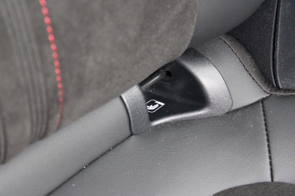 Ford Kuga 2.5 PHEV ST-Line X | Panoramadak | BLIS | B&O | Winterpack