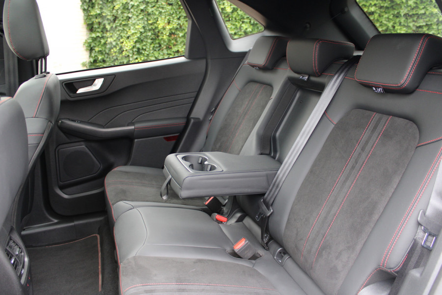 Ford Kuga 2.5 PHEV ST-Line X | Panoramadak | BLIS | B&O | Winterpack
