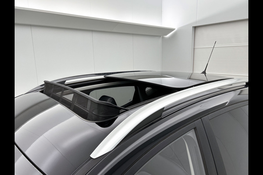MG Mg Zs EV Luxury 45 kWh (NL-auto, Panoramadak, Camera, Navi, StoelV, Parkeersensoren, Leder, ETc)