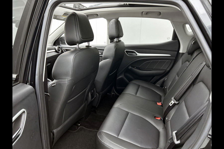 MG Mg Zs EV Luxury 45 kWh (NL-auto, Panoramadak, Camera, Navi, StoelV, Parkeersensoren, Leder, ETc)
