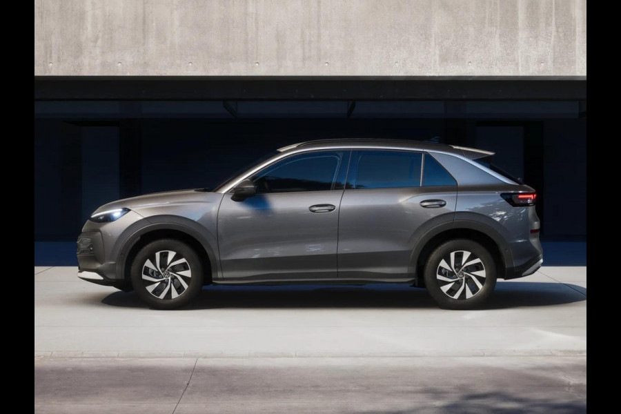 Volkswagen T-Roc Limited Edition 1.5 eTSI 85 kW / 116 PK SUV 7 vers Achteruitrijcamera | Stoelverwarming | Carplay