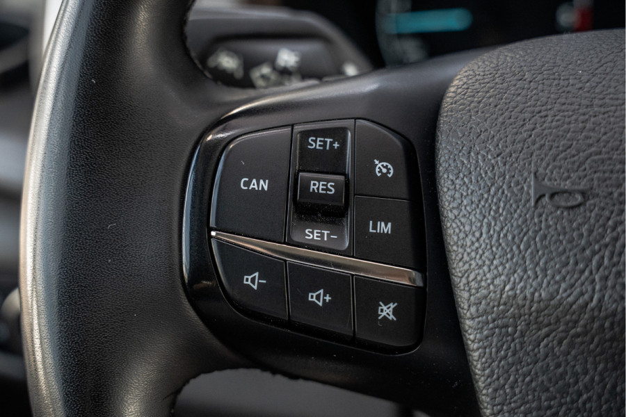 Ford Transit 2.0 EcoBlue L3H2 | 170 PK | Automaat | Trekhaak 3.5T | 1e Eigenaar | 360° Camera | Carplay | PDC | Trekhaak