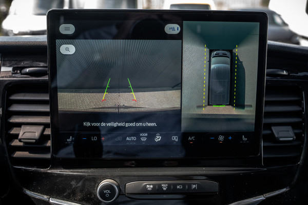 Ford Transit 2.0 EcoBlue L3H2 | 170 PK | Automaat | Trekhaak 3.5T | 1e Eigenaar | 360° Camera | Carplay | PDC | Trekhaak
