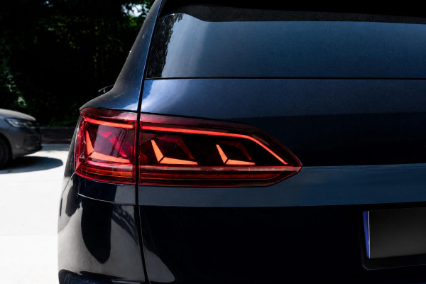 Volkswagen Touareg 3.0 TSi 4MOTION R | Panorama| Dynaudio | 360 Camera | Nachtzicht | Trekhaak | HUD