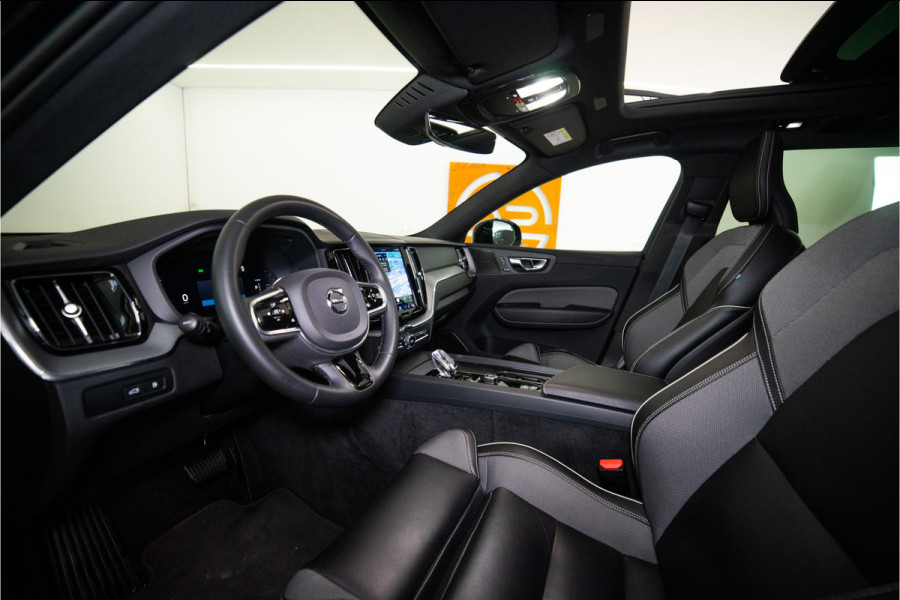 Volvo XC60 2.0 T6 Plug-in hybrid AWD Plus Dark Long Range 350PK | Harman/Kardon | Sportstoelen | LED | Pano | 12 MND Garantie