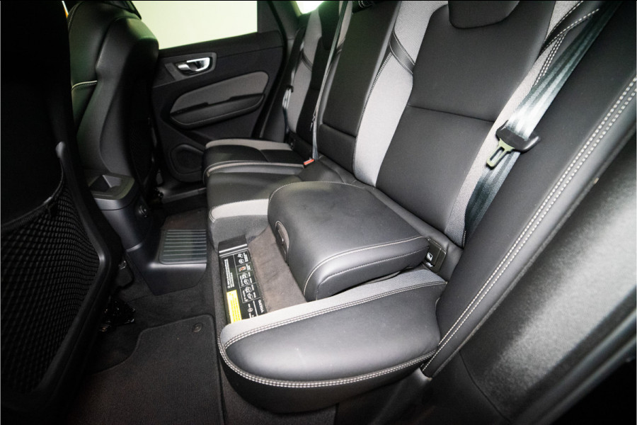 Volvo XC60 2.0 T6 Plug-in hybrid AWD Plus Dark Long Range 350PK | Harman/Kardon | Sportstoelen | LED | Pano | 12 MND Garantie