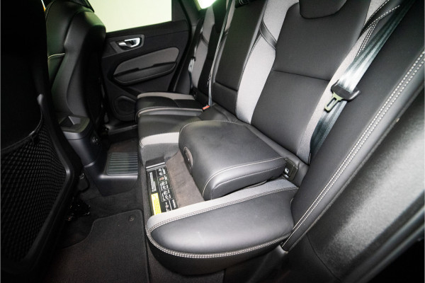 Volvo XC60 2.0 T6 Plug-in hybrid AWD Plus Dark Long Range 350PK | Harman/Kardon | Sportstoelen | LED | Pano | 12 MND Garantie