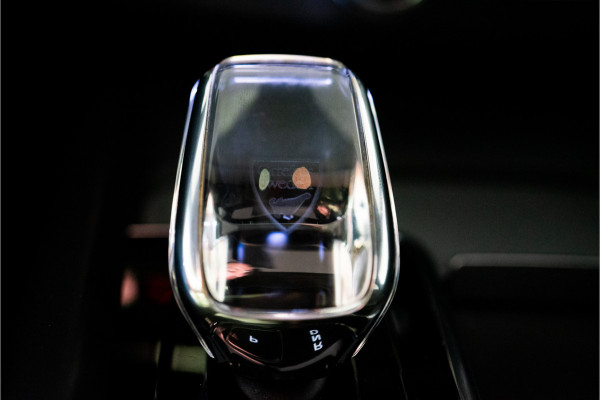 Volvo XC60 2.0 T6 Plug-in hybrid AWD Plus Dark Long Range 350PK | Harman/Kardon | Sportstoelen | LED | Pano | 12 MND Garantie