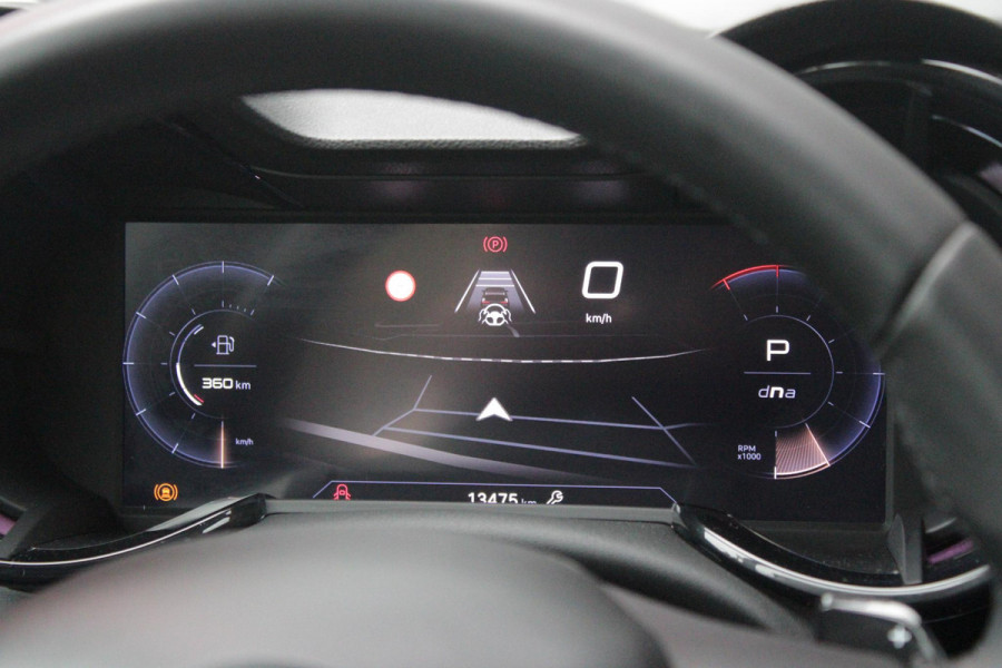 Alfa Romeo junior 1.2 145PK AUTOMAAT Hybrid IBRIDA SPECIALE | PANORAMA SCHUIF/KANTEL DAK | AFNEEMBARE TREKHAAK | TECHNO PACK: LED MATRIX KOPLAMPEN/AUTOMATISCH DIMMENDE BINNENSPIEGEL/DRAADLOZE TELEFOONLADER/ELEKTRISCH VERSTELBARE EN VERWARMBARE ZIJSPIEGELS MET DODEHOEK DETECTIE, ELEKTRISCH INKLAPBAAR/NAVIGATIE/HANDS-FREE ACHTERKLEP/KEYLESS ENTRY/USB TYPE C/ADAPTIVE CRUISE CONTROL MET LANE CENTERING EN FILE-ASSISTENT/ACHTERUITRIJ CAMERA MET DYNAMISCHE RIJLIJNEN/AUDIOSYSTEEM MET 6 SPEAKERS | PREMIUM PACK: "SPIGA" STOFFEN/ECOLEDER BEKLEDING MET RODE ACCENTEN - 6-VOUDIG ELEKTRISCH VERSTELBAR