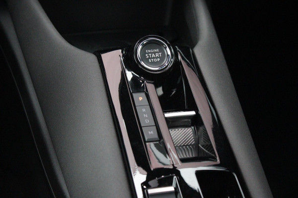 Alfa Romeo junior 1.2 145PK AUTOMAAT Hybrid IBRIDA SPECIALE | PANORAMA SCHUIF/KANTEL DAK | AFNEEMBARE TREKHAAK | TECHNO PACK: LED MATRIX KOPLAMPEN/AUTOMATISCH DIMMENDE BINNENSPIEGEL/DRAADLOZE TELEFOONLADER/ELEKTRISCH VERSTELBARE EN VERWARMBARE ZIJSPIEGELS MET DODEHOEK DETECTIE, ELEKTRISCH INKLAPBAAR/NAVIGATIE/HANDS-FREE ACHTERKLEP/KEYLESS ENTRY/USB TYPE C/ADAPTIVE CRUISE CONTROL MET LANE CENTERING EN FILE-ASSISTENT/ACHTERUITRIJ CAMERA MET DYNAMISCHE RIJLIJNEN/AUDIOSYSTEEM MET 6 SPEAKERS | PREMIUM PACK: "SPIGA" STOFFEN/ECOLEDER BEKLEDING MET RODE ACCENTEN - 6-VOUDIG ELEKTRISCH VERSTELBAR