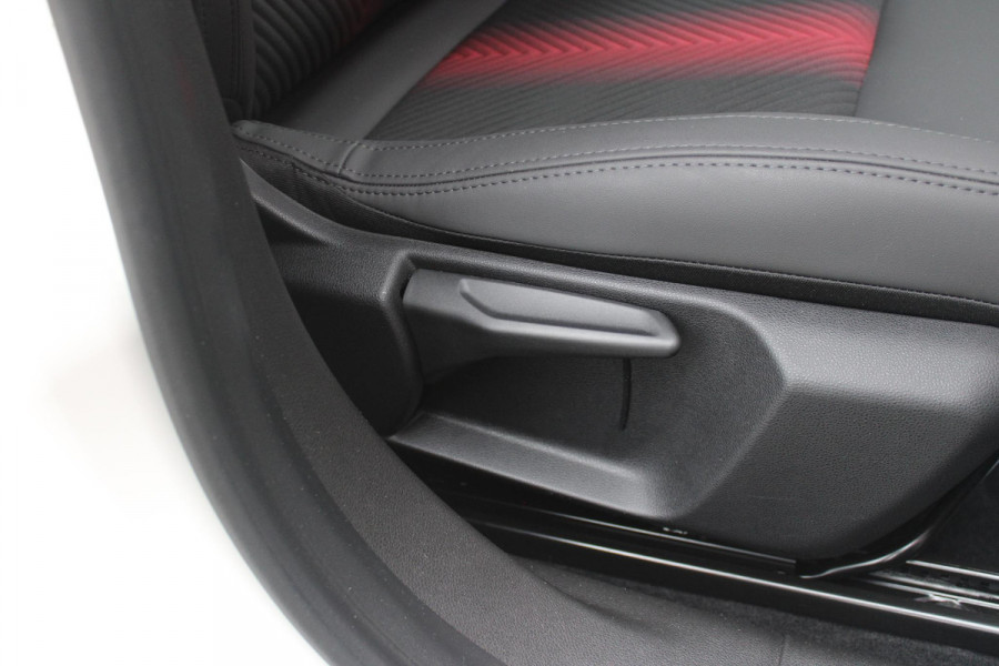 Alfa Romeo junior 1.2 145PK AUTOMAAT Hybrid IBRIDA SPECIALE | PANORAMA SCHUIF/KANTEL DAK | AFNEEMBARE TREKHAAK | TECHNO PACK: LED MATRIX KOPLAMPEN/AUTOMATISCH DIMMENDE BINNENSPIEGEL/DRAADLOZE TELEFOONLADER/ELEKTRISCH VERSTELBARE EN VERWARMBARE ZIJSPIEGELS MET DODEHOEK DETECTIE, ELEKTRISCH INKLAPBAAR/NAVIGATIE/HANDS-FREE ACHTERKLEP/KEYLESS ENTRY/USB TYPE C/ADAPTIVE CRUISE CONTROL MET LANE CENTERING EN FILE-ASSISTENT/ACHTERUITRIJ CAMERA MET DYNAMISCHE RIJLIJNEN/AUDIOSYSTEEM MET 6 SPEAKERS | PREMIUM PACK: "SPIGA" STOFFEN/ECOLEDER BEKLEDING MET RODE ACCENTEN - 6-VOUDIG ELEKTRISCH VERSTELBAR
