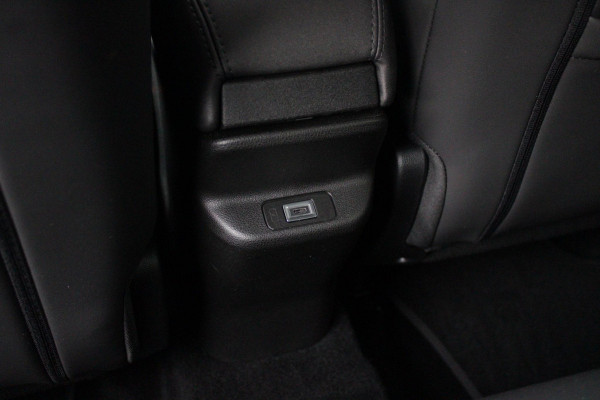 Alfa Romeo junior 1.2 145PK AUTOMAAT Hybrid IBRIDA SPECIALE | PANORAMA SCHUIF/KANTEL DAK | AFNEEMBARE TREKHAAK | TECHNO PACK: LED MATRIX KOPLAMPEN/AUTOMATISCH DIMMENDE BINNENSPIEGEL/DRAADLOZE TELEFOONLADER/ELEKTRISCH VERSTELBARE EN VERWARMBARE ZIJSPIEGELS MET DODEHOEK DETECTIE, ELEKTRISCH INKLAPBAAR/NAVIGATIE/HANDS-FREE ACHTERKLEP/KEYLESS ENTRY/USB TYPE C/ADAPTIVE CRUISE CONTROL MET LANE CENTERING EN FILE-ASSISTENT/ACHTERUITRIJ CAMERA MET DYNAMISCHE RIJLIJNEN/AUDIOSYSTEEM MET 6 SPEAKERS | PREMIUM PACK: "SPIGA" STOFFEN/ECOLEDER BEKLEDING MET RODE ACCENTEN - 6-VOUDIG ELEKTRISCH VERSTELBAR