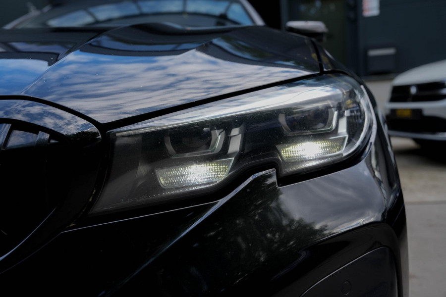 BMW 3 Serie Touring 330e M-Sport | Pano | Trekhaak | 360 camera