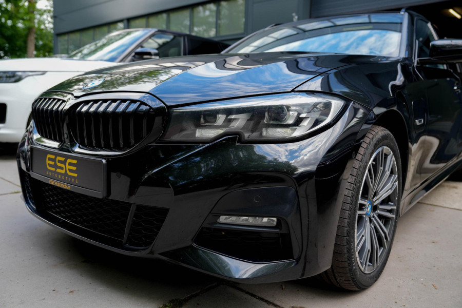 BMW 3 Serie Touring 330e M-Sport | Pano | Trekhaak | 360 camera