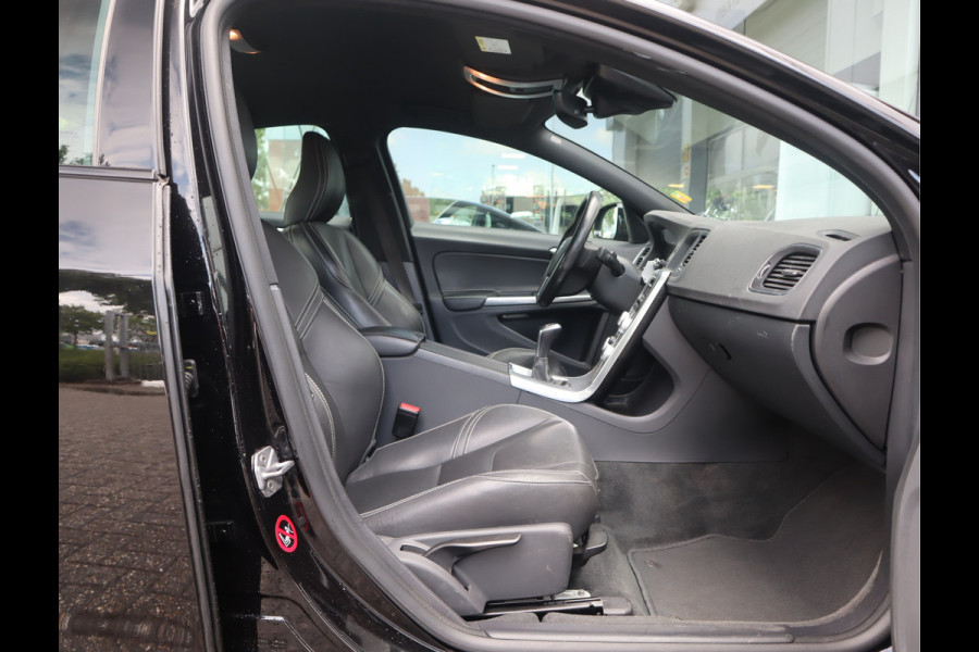 Volvo S60 2.0 T3 Nordic+ Navi / Afn Trekh / Elekramen / Cruise / Handgeschakeld 6 versn / Dealer onderhouden