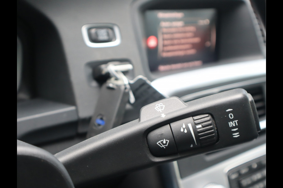 Volvo S60 2.0 T3 Nordic+ Navi / Afn Trekh / Elekramen / Cruise / Handgeschakeld 6 versn / Dealer onderhouden