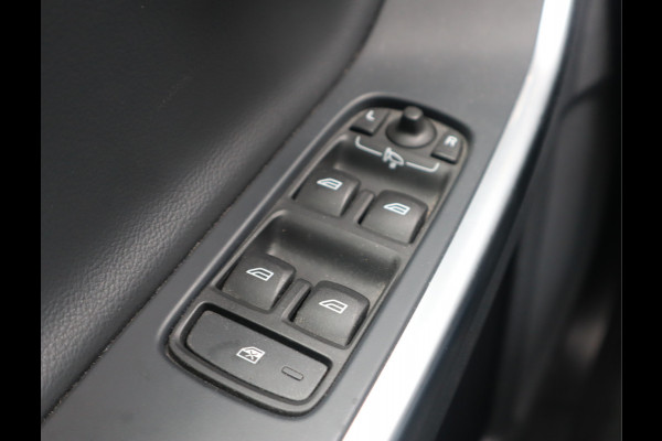 Volvo S60 2.0 T3 Nordic+ Navi / Afn Trekh / Elekramen / Cruise / Handgeschakeld 6 versn / Dealer onderhouden