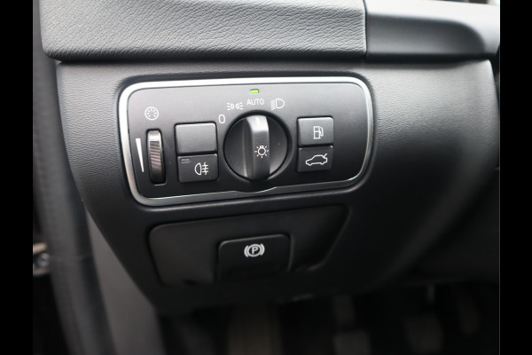 Volvo S60 2.0 T3 Nordic+ Navi / Afn Trekh / Elekramen / Cruise / Handgeschakeld 6 versn / Dealer onderhouden