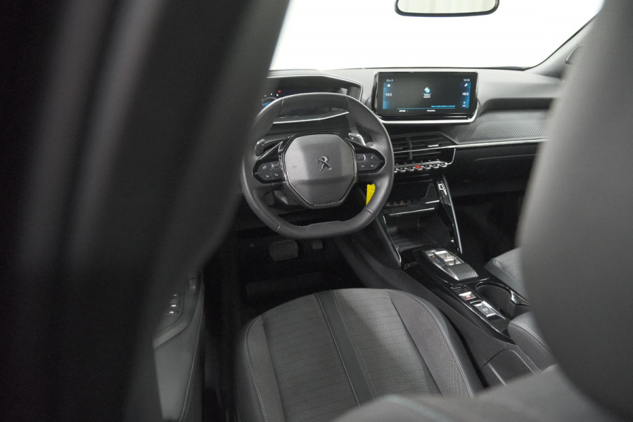 Peugeot 2008 PureTech 130 EAT8 Allure Pack | Camera | Apple CarPlay | Parkeersensoren