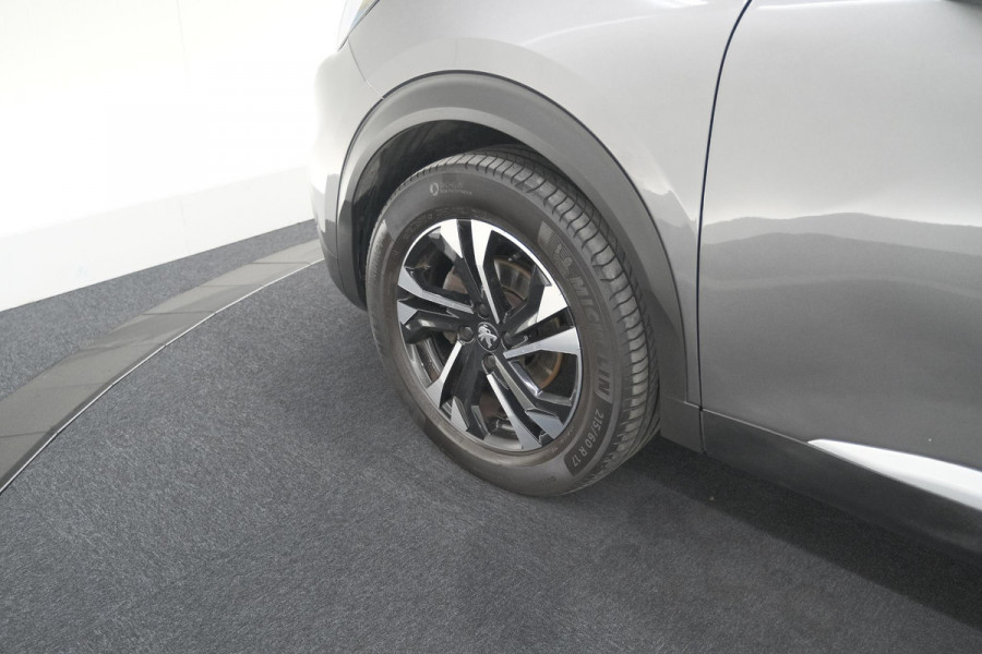 Peugeot 2008 PureTech 130 EAT8 Allure Pack | Camera | Apple CarPlay | Parkeersensoren