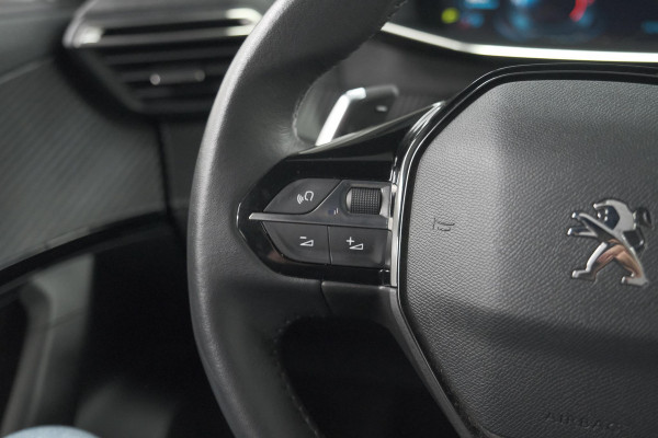 Peugeot 2008 PureTech 130 EAT8 Allure Pack | Camera | Apple CarPlay | Parkeersensoren