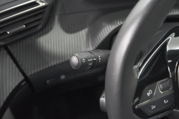 Peugeot 2008 PureTech 130 EAT8 Allure Pack | Camera | Apple CarPlay | Parkeersensoren