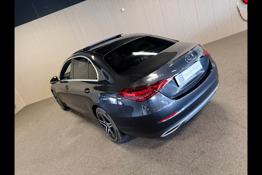 Mercedes-Benz C-Klasse 300e Avantgarde-SOH 99%-PANORAMA-CAMERA-DODE HOEK-APPLE CARPLAY-COMPLEET