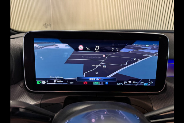 Mercedes-Benz C-Klasse 300e Avantgarde-SOH 99%-PANORAMA-CAMERA-DODE HOEK-APPLE CARPLAY-COMPLEET